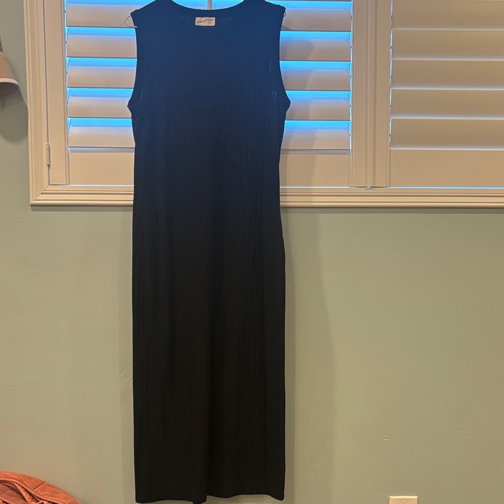 Universal Thread Black Midi Dress